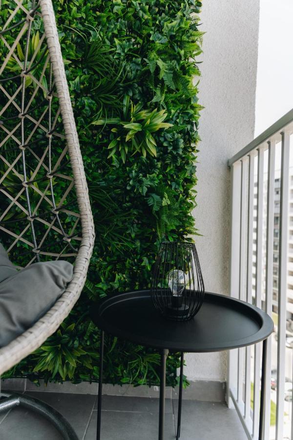 Tulip Apartment Oradea Ngoại thất bức ảnh