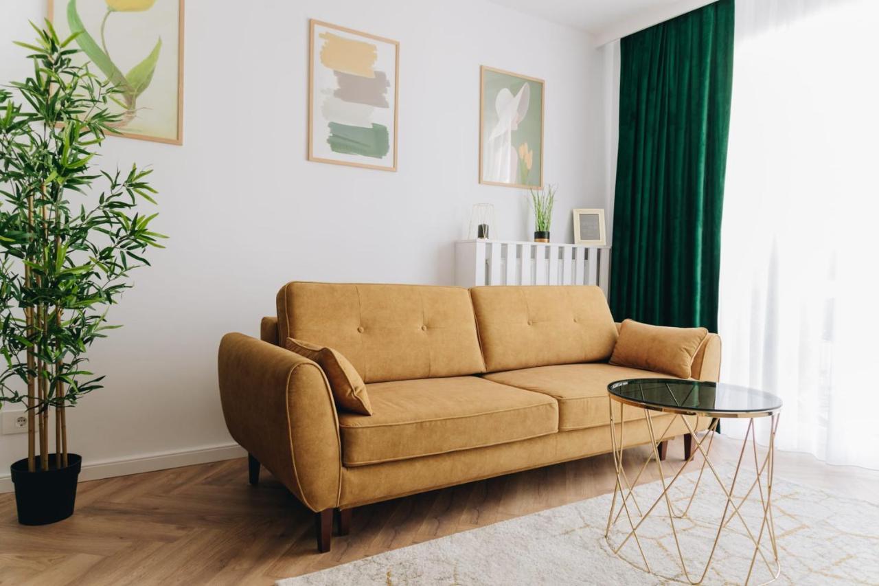 Tulip Apartment Oradea Ngoại thất bức ảnh